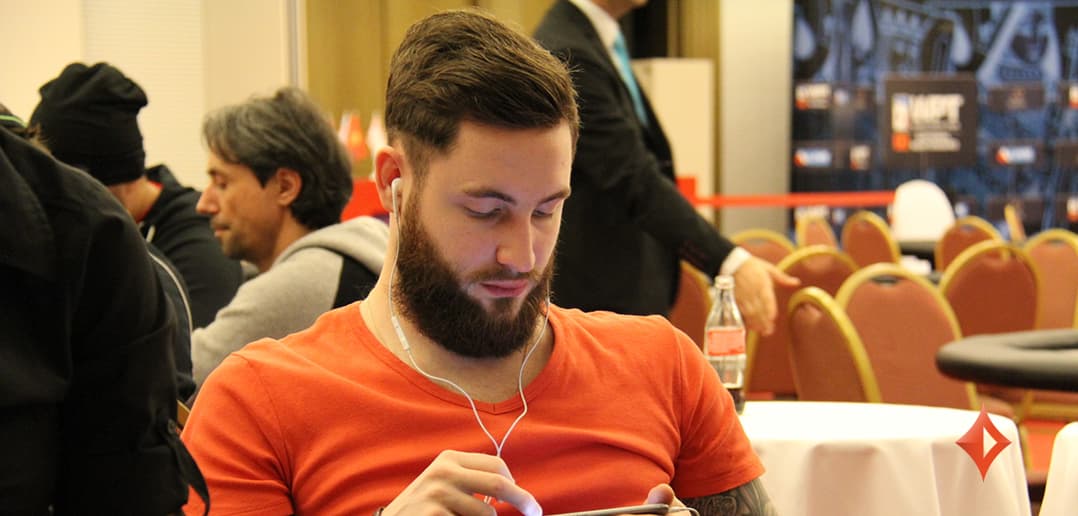 Roman Matveichuk leads the WPT500 with four flights remaining
