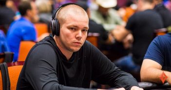 Barry Hutter won the 2021 WPT World Online Championships Mini Main Event and turned his $1,050 investment into a bankroll-boosting $257,423.